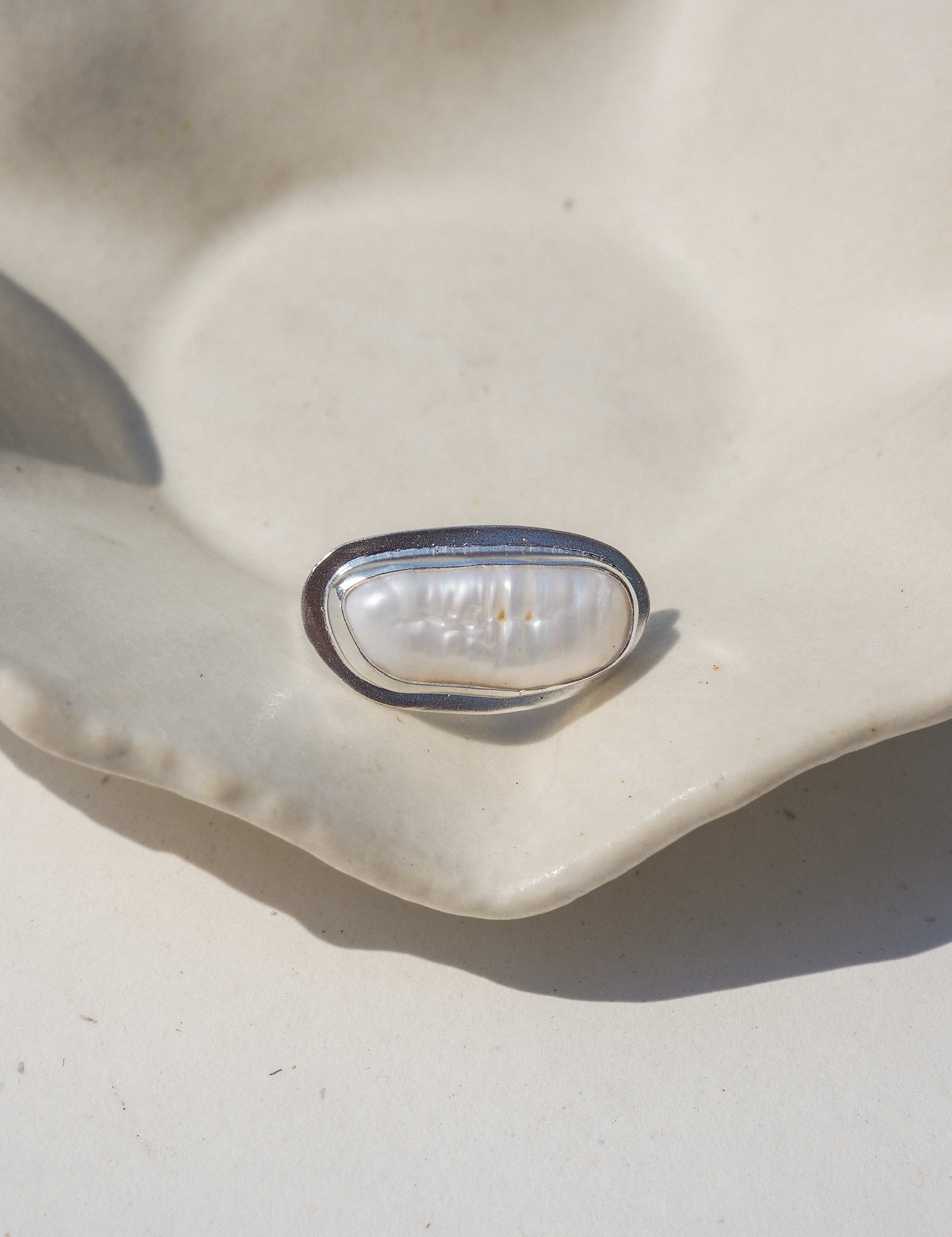 silver pearl ring