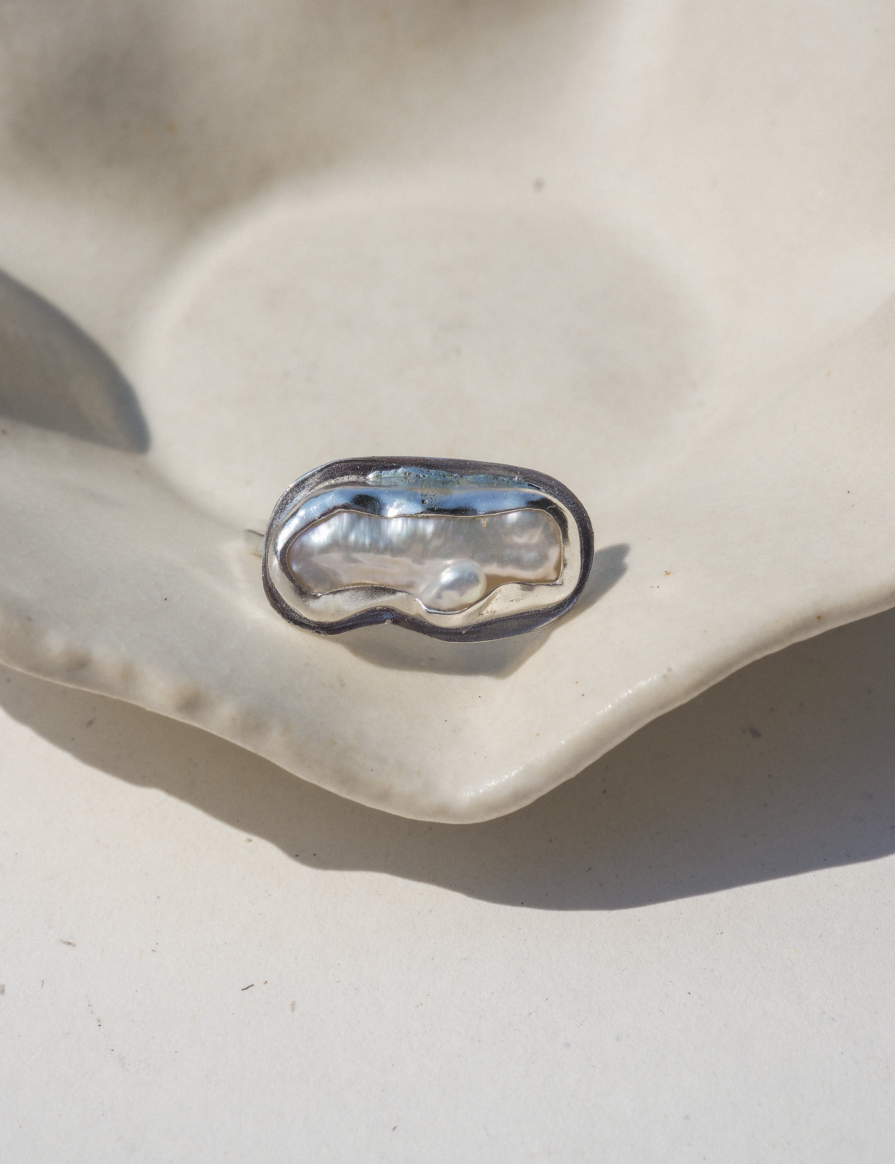 silver pearl ring