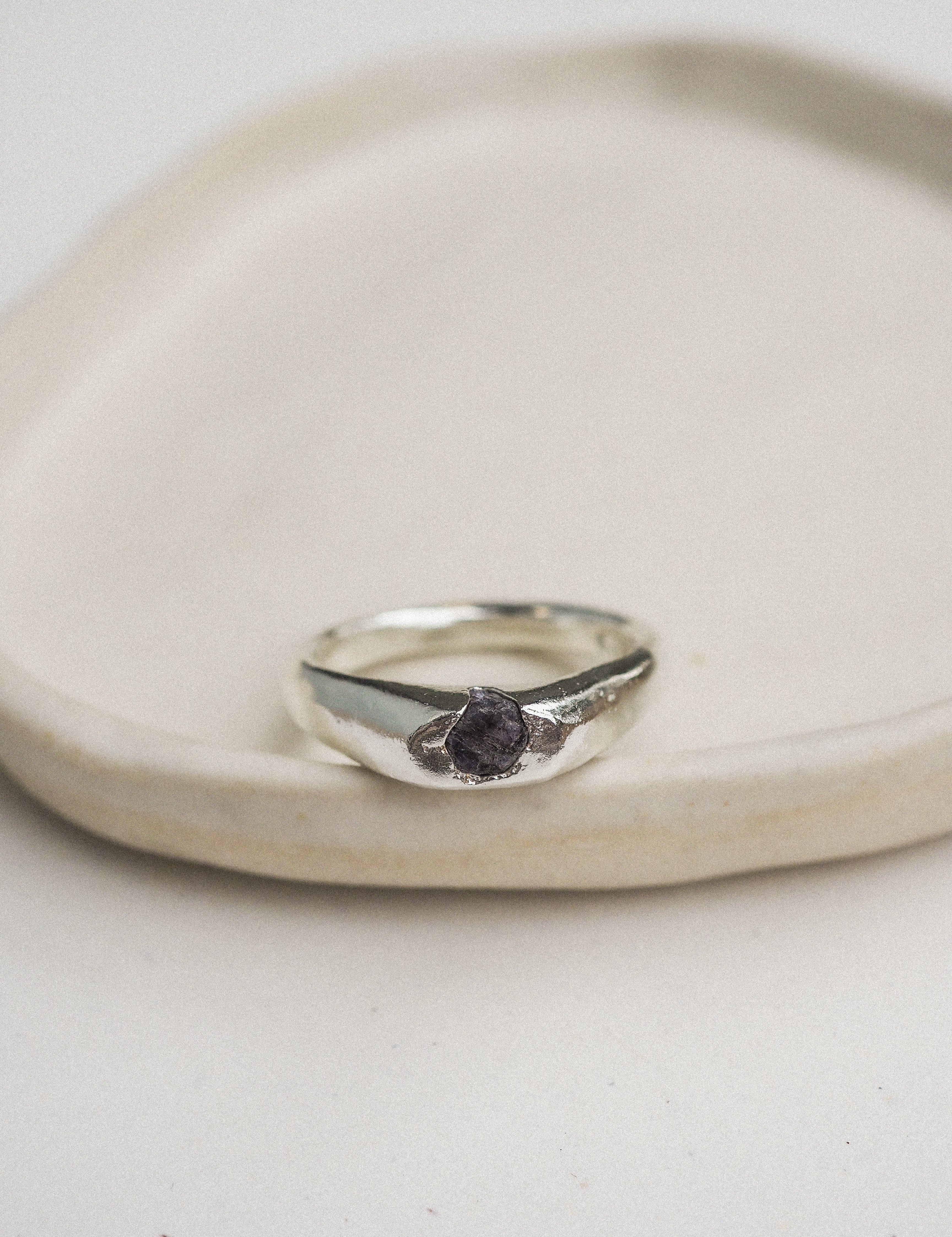 silver sapphire set-in-stone rings