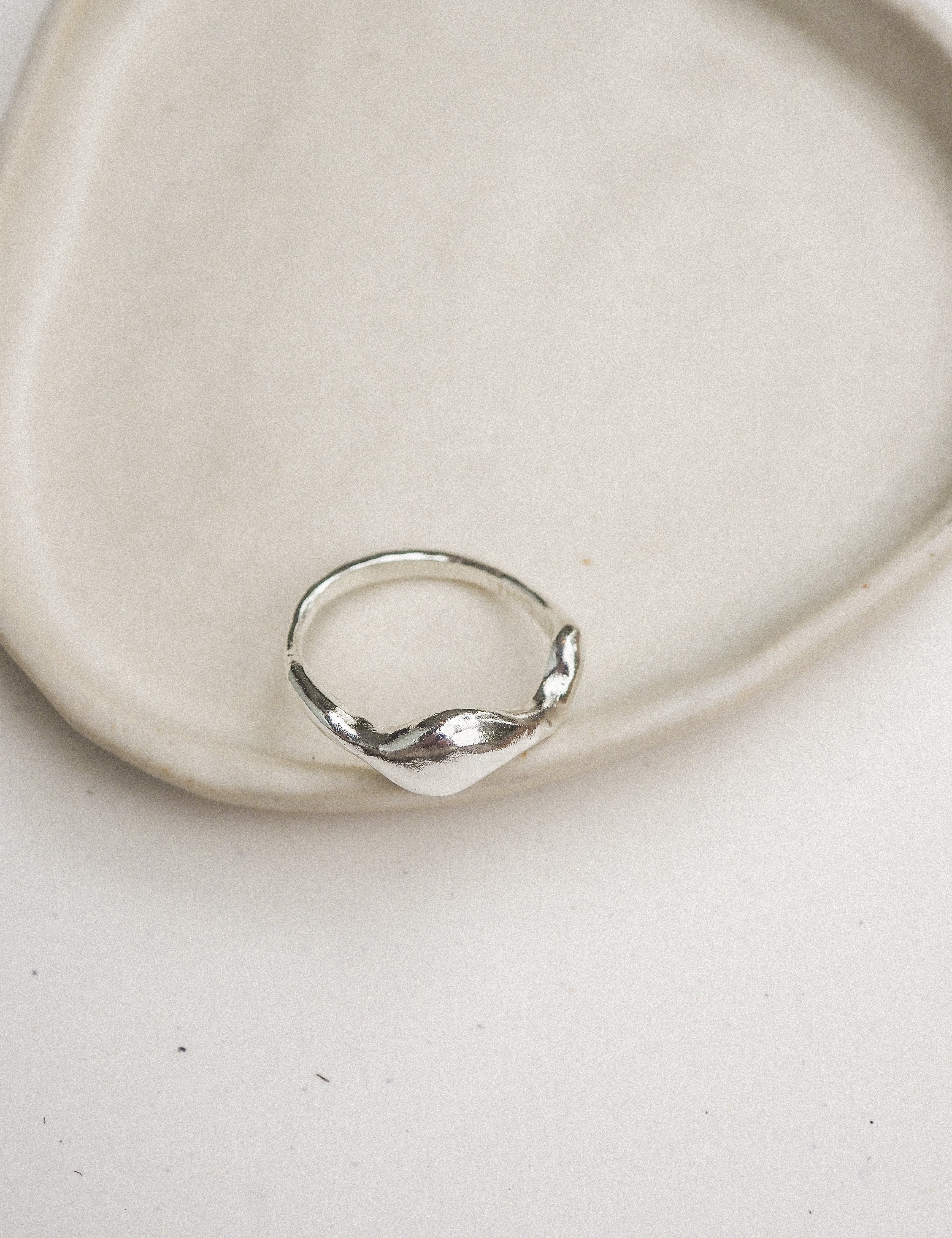 silver wavy ring